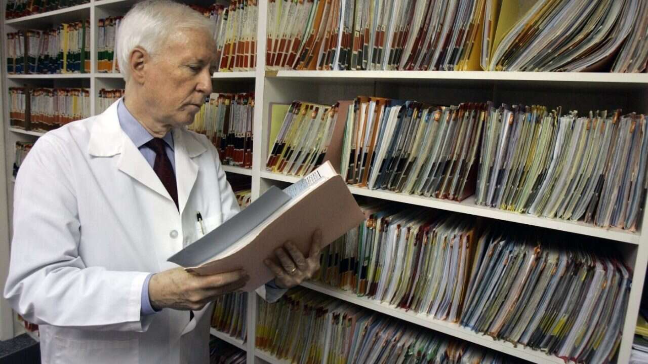 Top health care data company to provide medical records for free