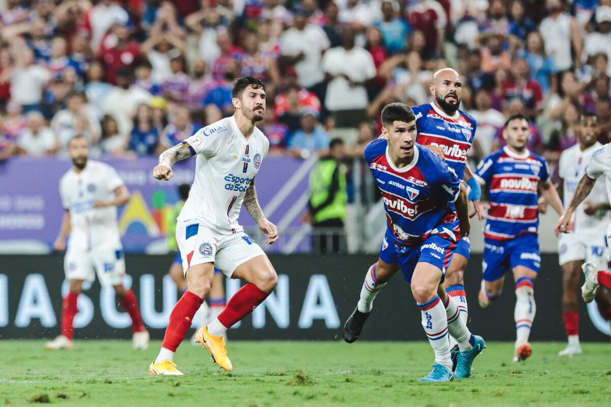 Em jogo de golaços, Marinho marca duas vezes e Bahia é goleado pelo Fortaleza