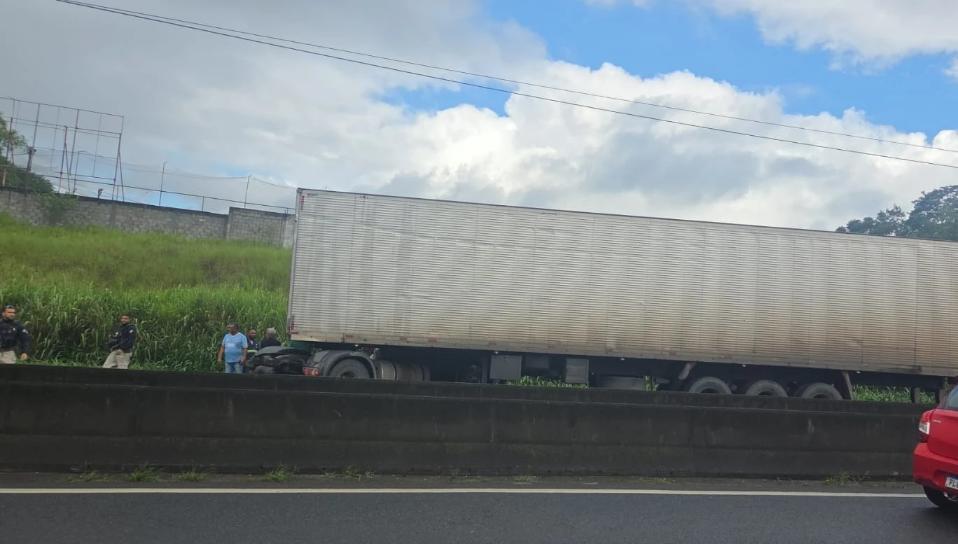 Nova interdição total provoca transtornos na BR-324