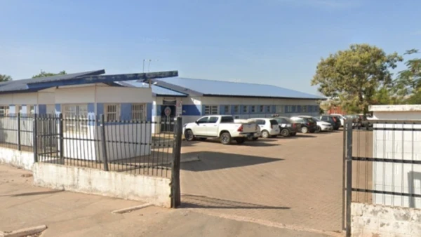 Suspeito de estuprar madrasta e esfaquear pai é morto em confronto com a polícia