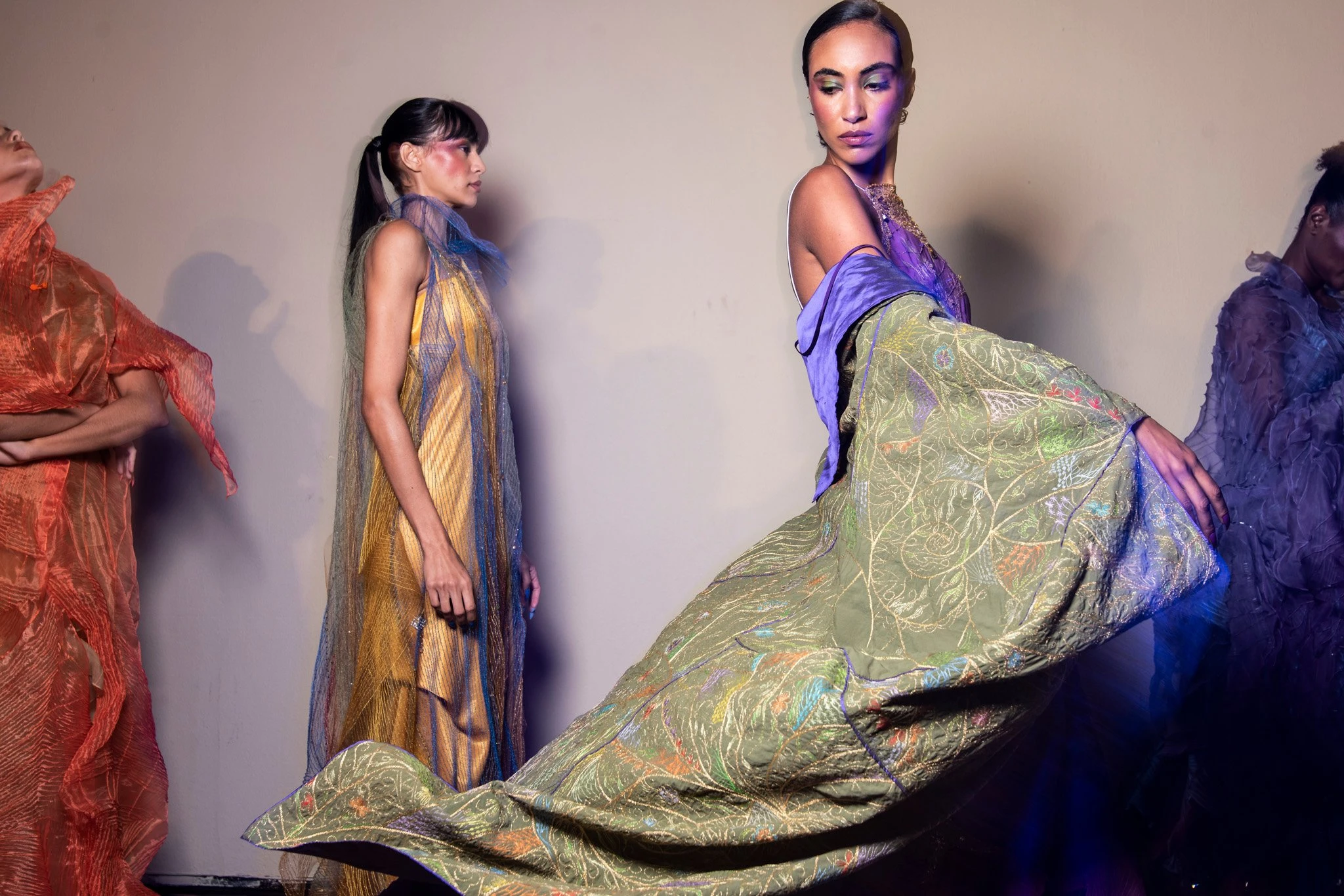 DFB Festival 2025 começa em Fortaleza nesta quarta (14) com foco na moda autoral e no impacto da IA