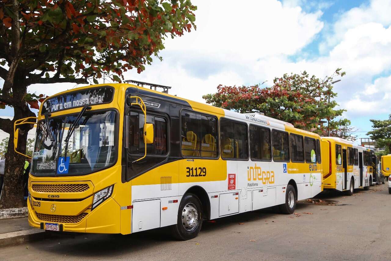 Linhas de ônibus que estavam suspensas começam a ser retomadas em Salvador