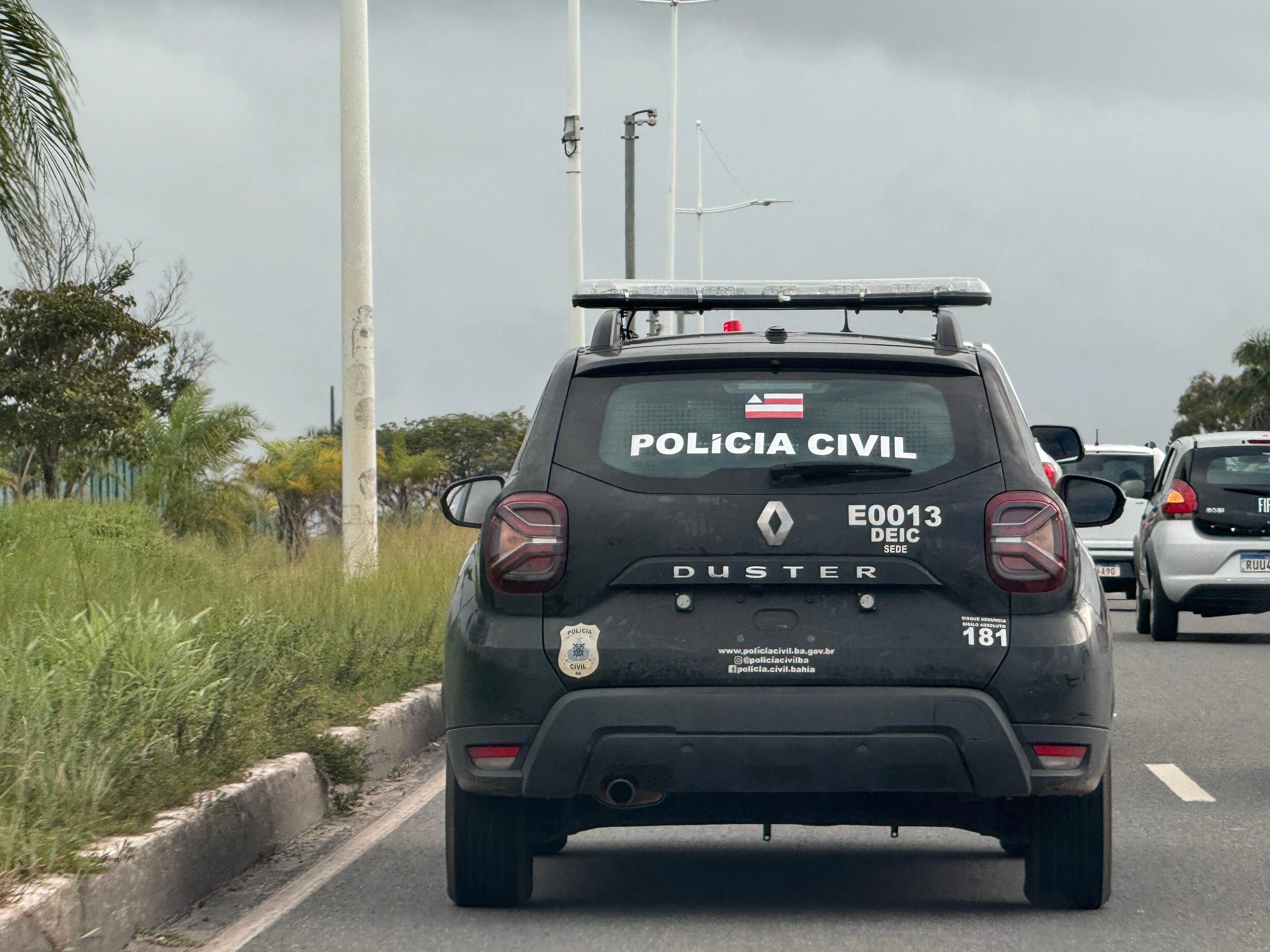 Homem é preso por manter a família em cárcere privado em Feira de Santana