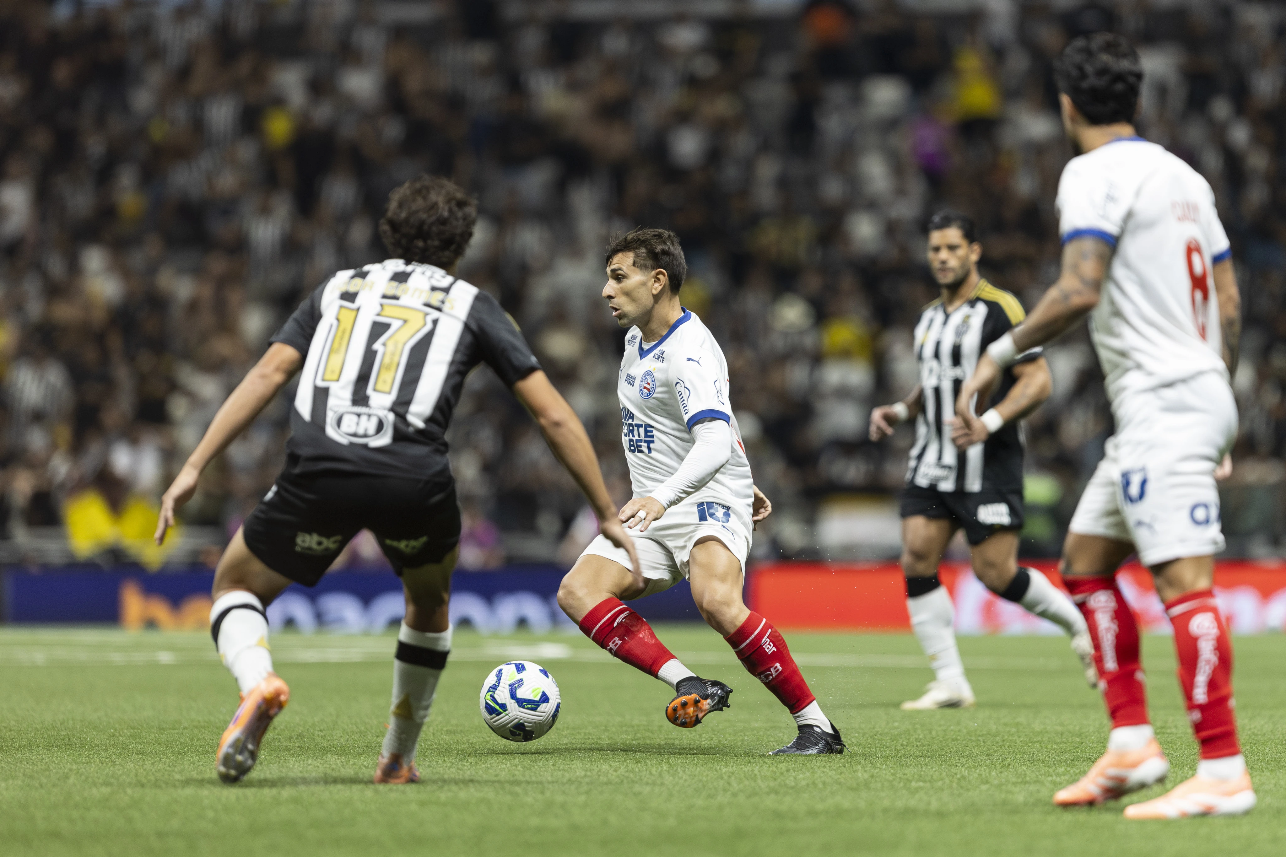 Atlético-MG x Bahia: veja onde assistir, escalações e arbitragem