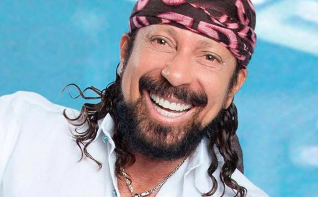 'Eu comprei meu primeiro apartamento com essa música', declara Bell Marques sobre hit de 1987