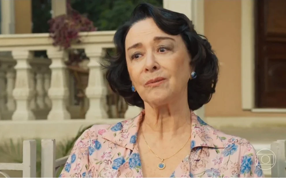Margarida choca ao revelar identidade secreta em 'Êta Mundo Melhor!': entenda