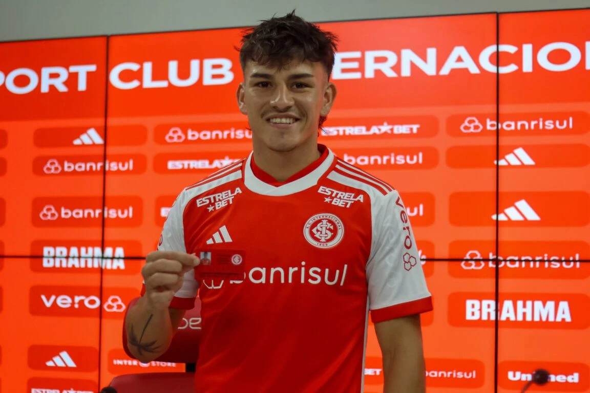 Jogador do Inter revela que está sendo chantageado com 'material estritamente pessoal'