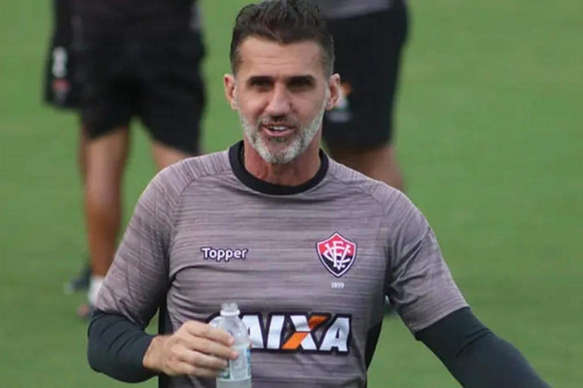 Vagner Mancini recusa proposta do Vitória e seguirá no Goiás