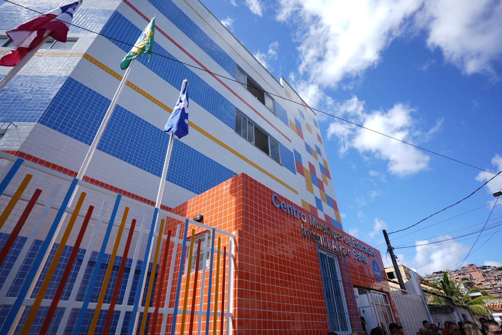Obra de R$10 milhões entrega creche com energia solar e 300 vagas em Paripe