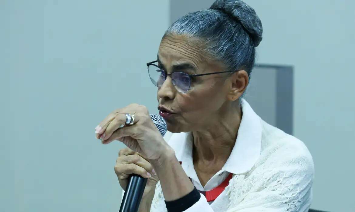 Marina Silva defende indígena brasileira presa na COP16