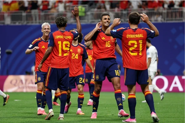 Invicta, recordista e com um herói improvável: relembre o caminho da Espanha até a final da Copa