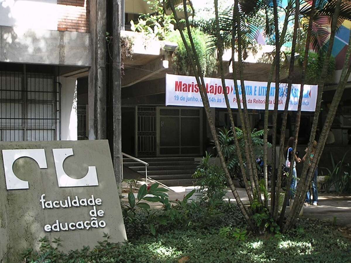 'Não houve transparência', analisa advogado sobre concurso suspenso da Ufba