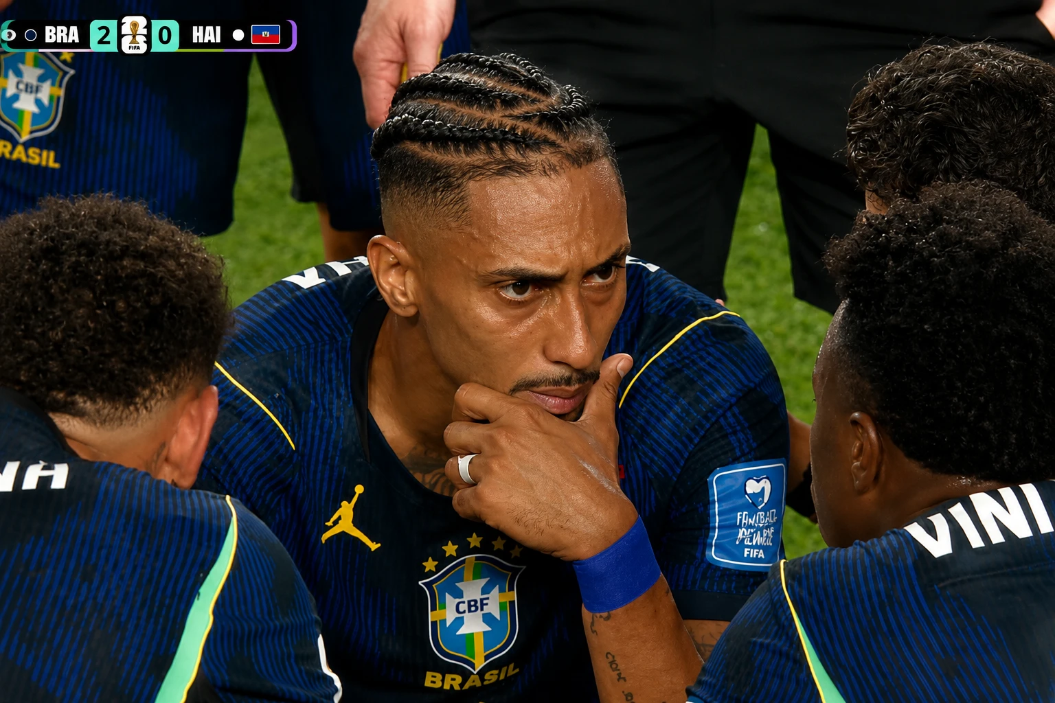 CBF confirma lesão de Raphinha e atacante deve voltar nas oitavas da Copa do Mundo