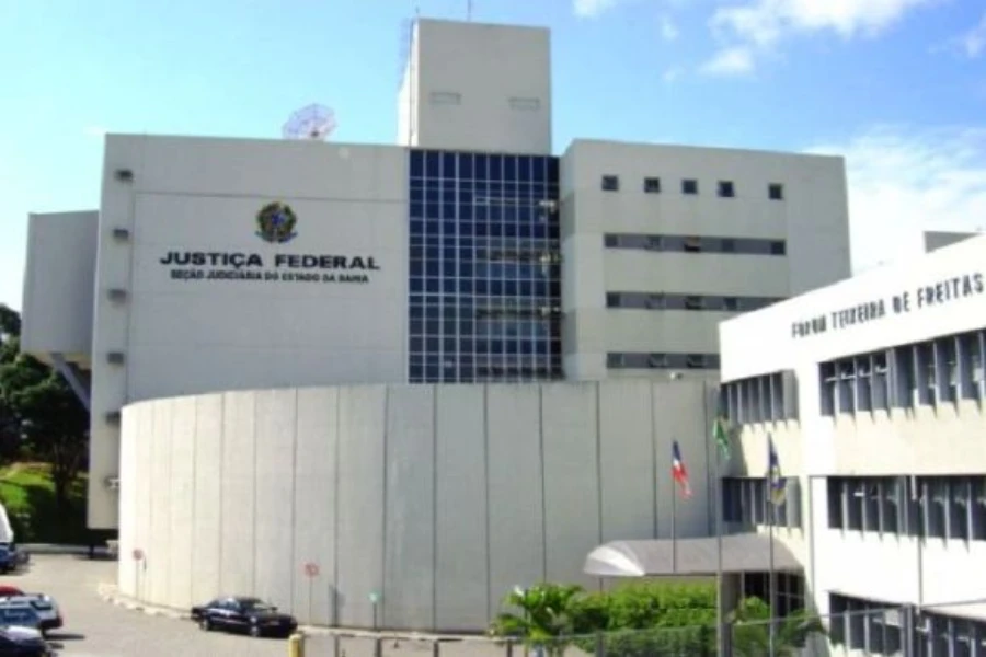 Justiça Federal na Bahia abre seleção pública com bolsa de R$ 3 mil; veja quem pode participar