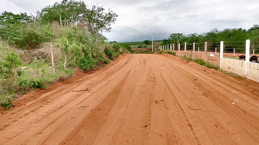 Governo federal só destinou 60% dos recursos necessários para manutenção das estradas de terra na Bahia