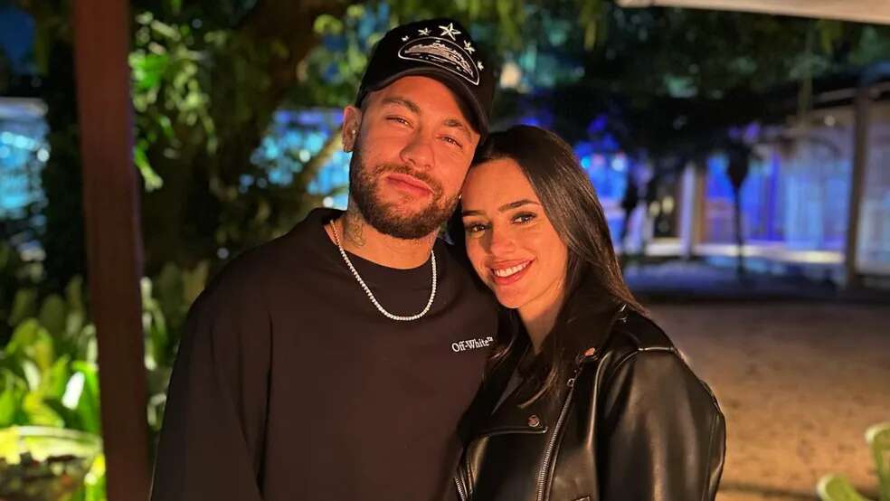 Sem Neymar: após polêmica, Bruna Biancardi passa noite com a irmã e amigas