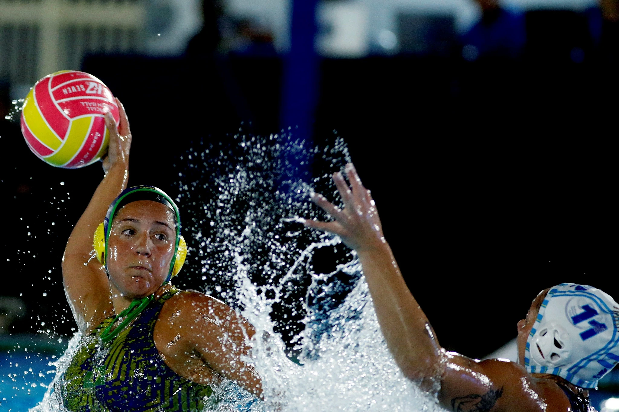 Em águas baianas, Brasil sub-20 bate a Argentina por 16 a 9 no polo feminino