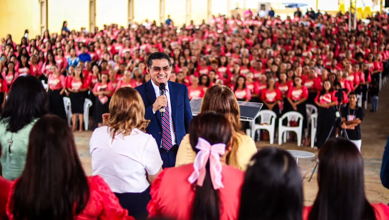 Pastor causa polêmica após discurso racista viralizar: ‘Branquinha é mais cara’