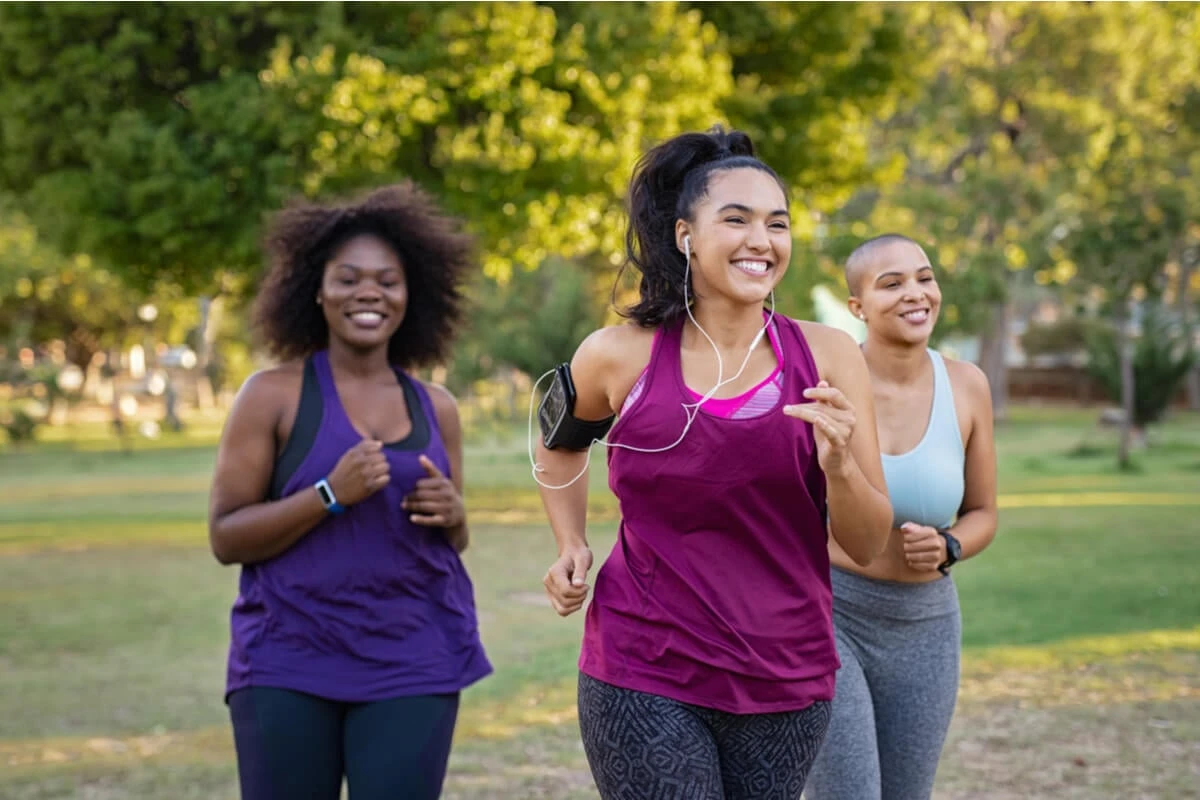 Correr envelhece? Saiba o que é o 'rosto de corredor' e como evitá-lo
