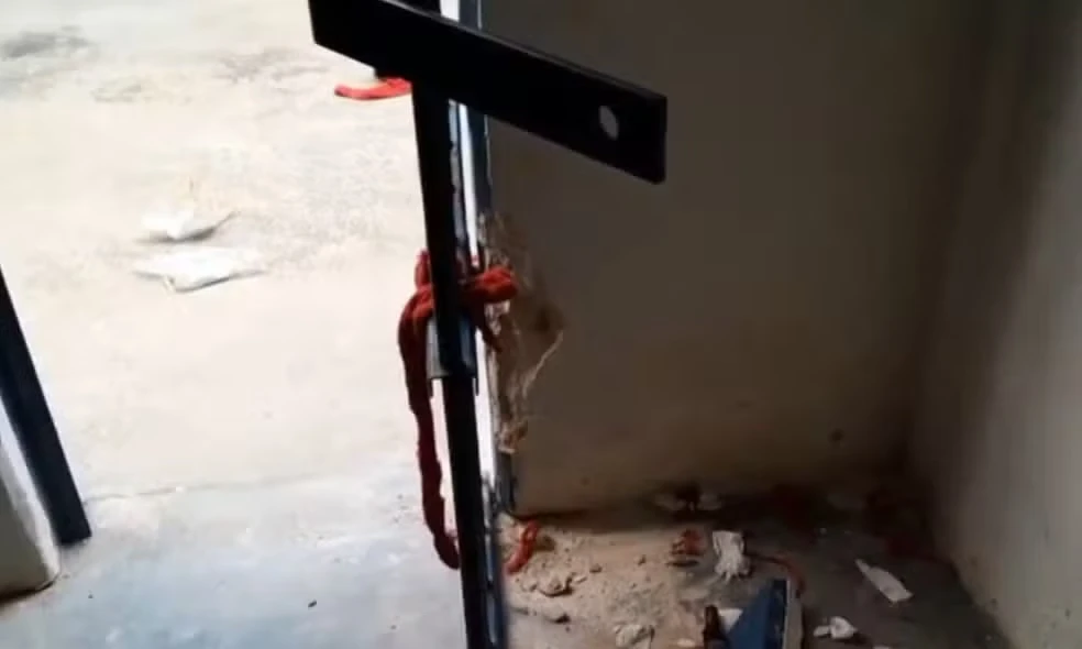 Homem quebra cinco cadeados e foge de delegacia em cidade na Bahia