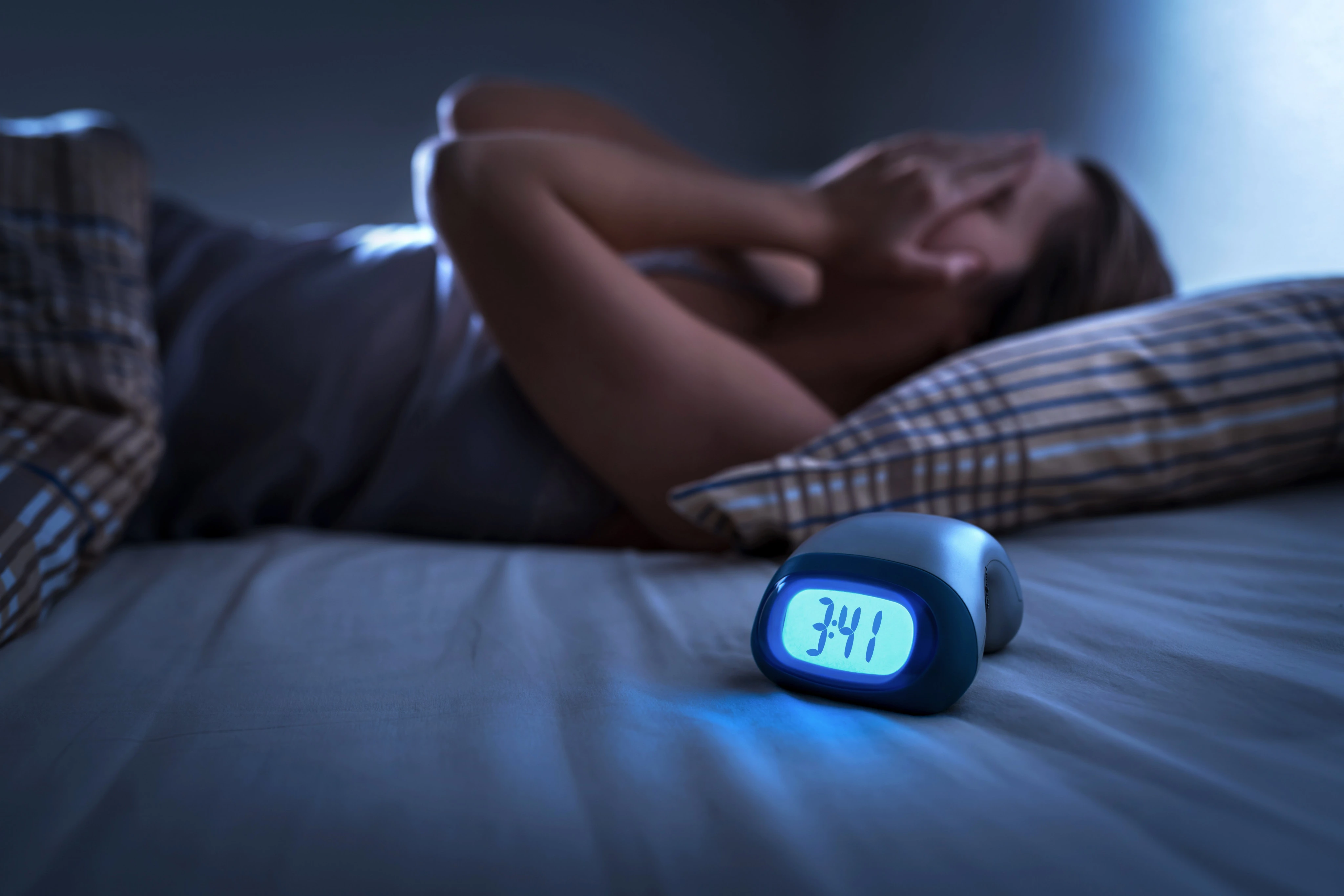 Disfunções, risco de diabetes e queda na imunidade: saiba os perigos de dormir pouco
