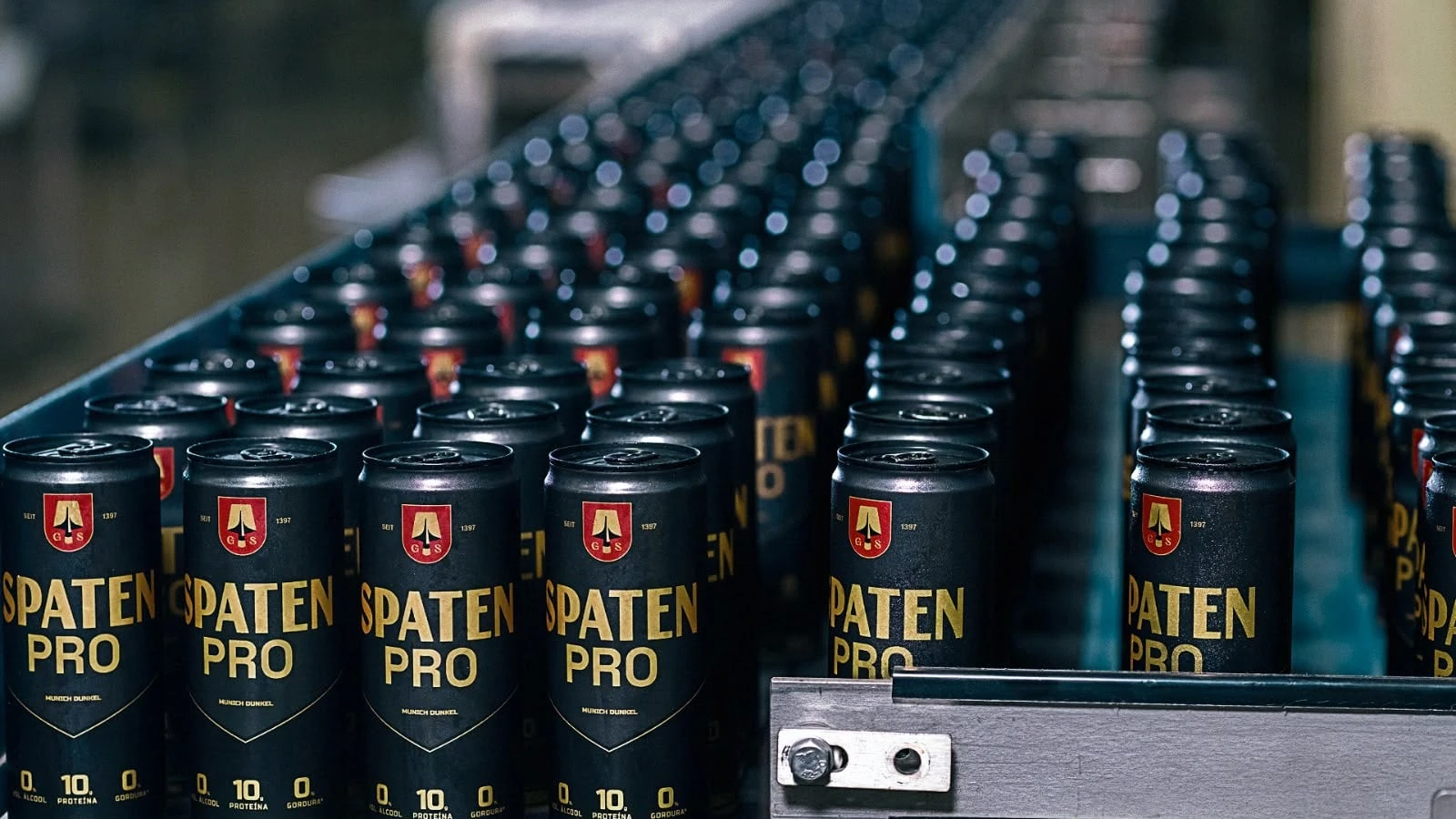 Nova cerveja sem álcool e com 10 g de proteína chega ao mercado