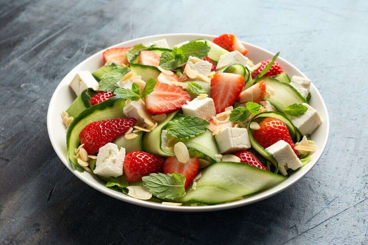 7 saladas funcionais para auxiliar na dieta