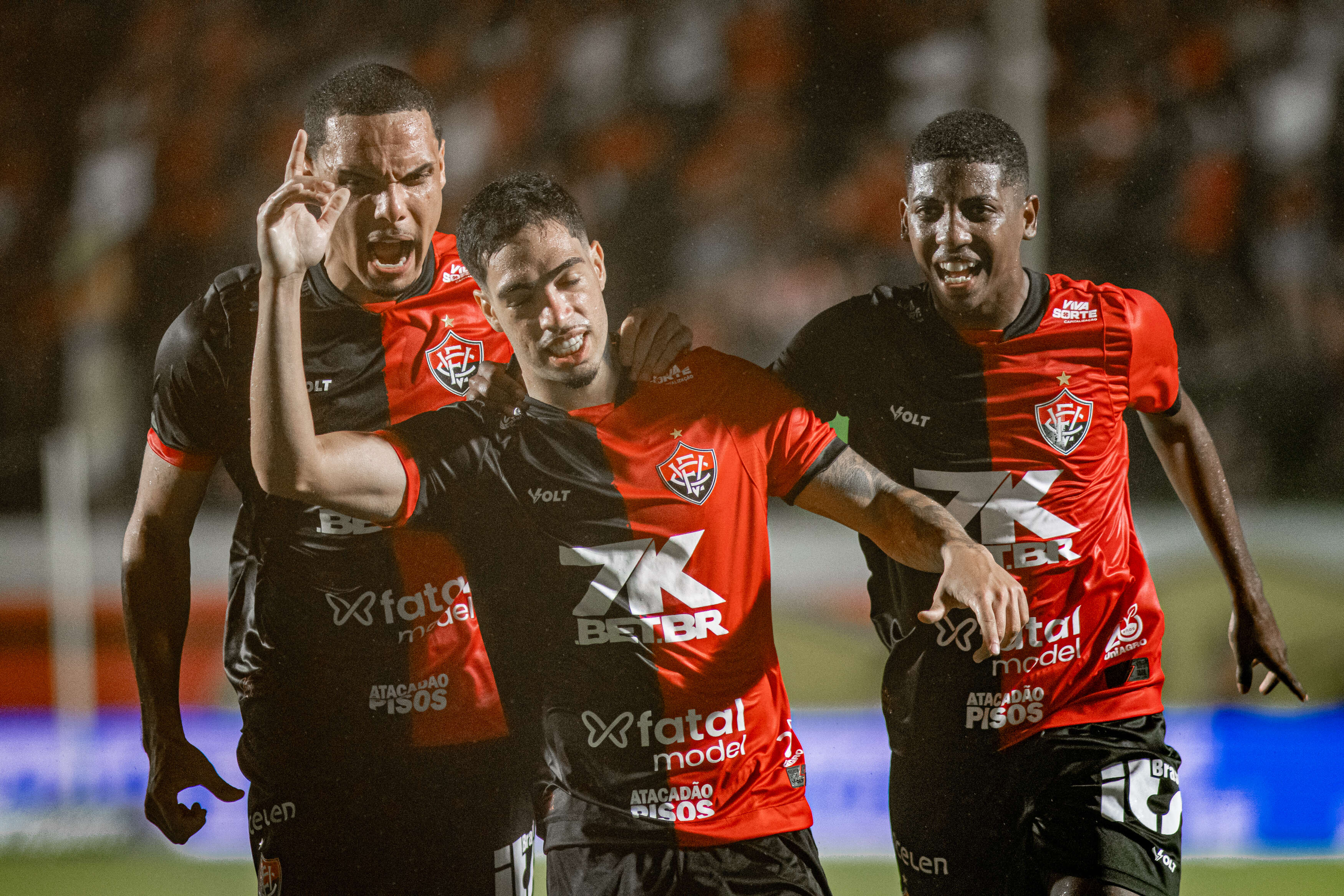 Vitória alcança a segunda maior invencibilidade da história do clube em jogos oficiais