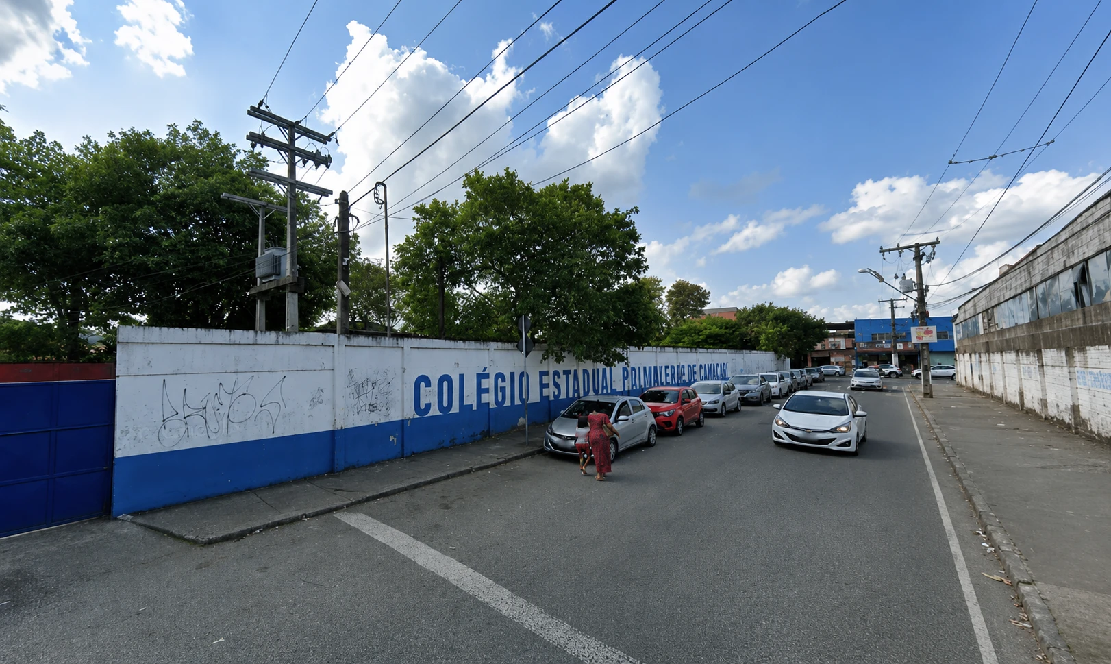 Briga violenta entre alunos é registrada em colégio da Região Metropolitana de Salvador