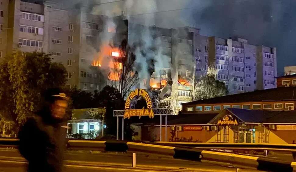 Dois pilotos morrem em colisão de avião com um prédio vazio no Havaí