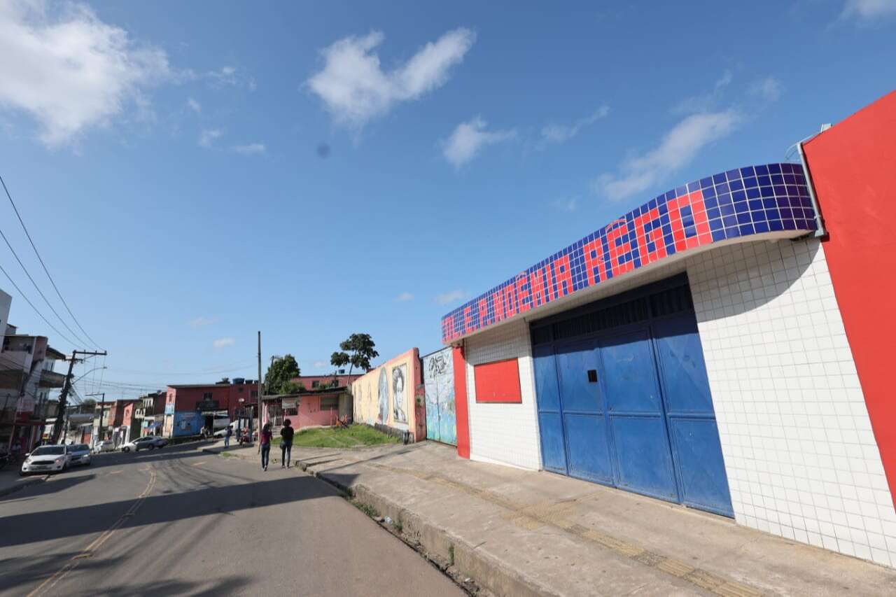 Escola fica sem aula em Valéria após mãe de aluna agredir diretor com socos