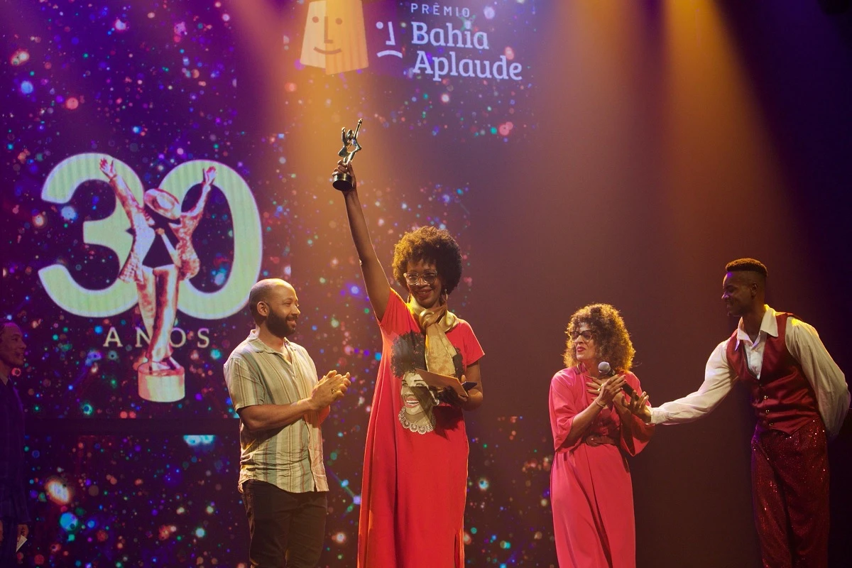 Bahia Aplaude premia os melhores do teatro baiano em 2024; confira vencedores