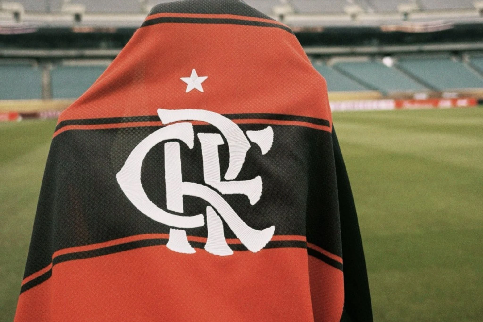 Flamengo escolhe jogadores para vender e reforçar o caixa