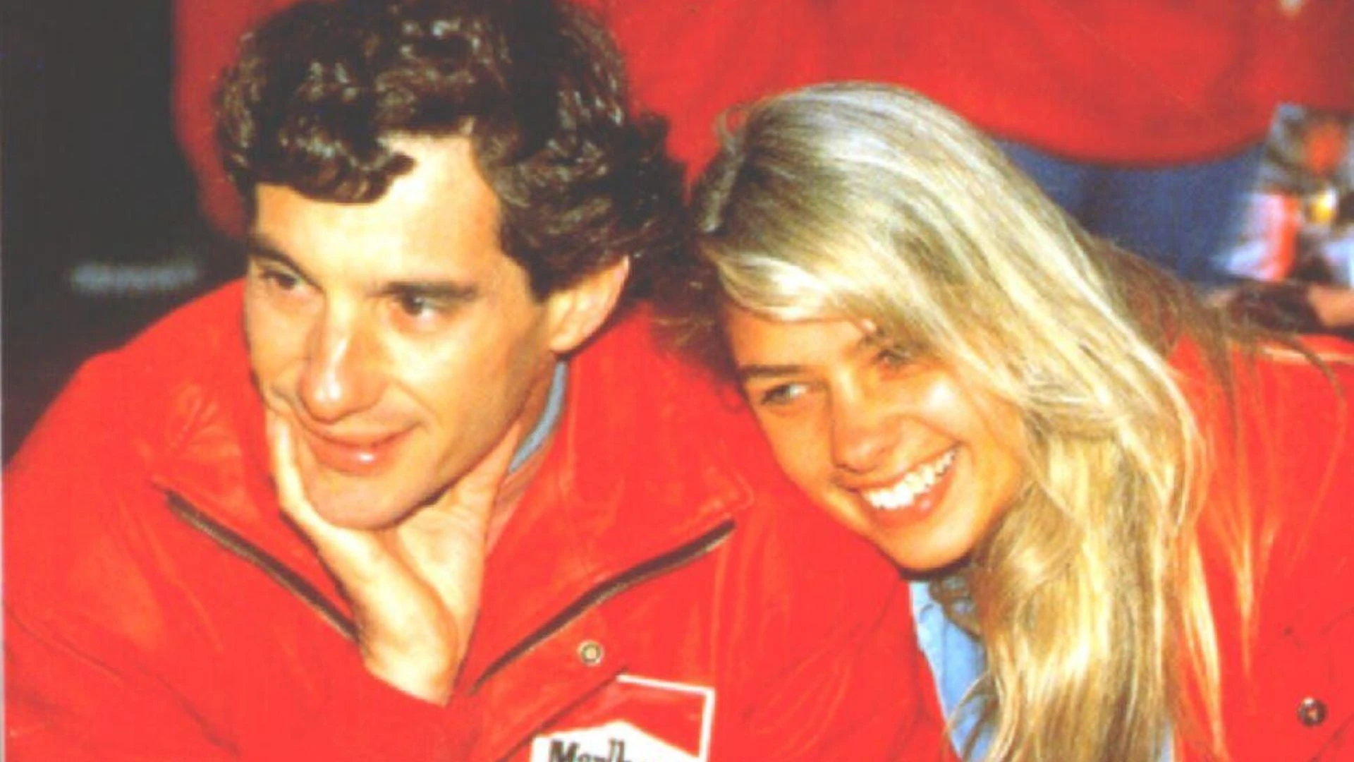 'Queriam provar que era puta', diz esposa de melhor amigo de Ayrton Senna sobre rejeição da família a Adriane Galisteu