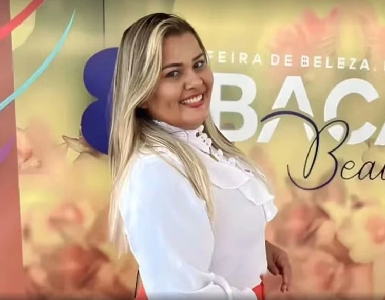 Suspeita de envenenar família com ovo de Páscoa se passou por uma mulher trans e fez degustação de trufas horas antes do crime