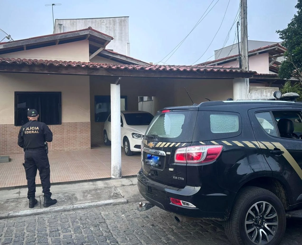 PF investiga esquema de fraudes bancárias envolvendo policial e gerente em Feira de Santana