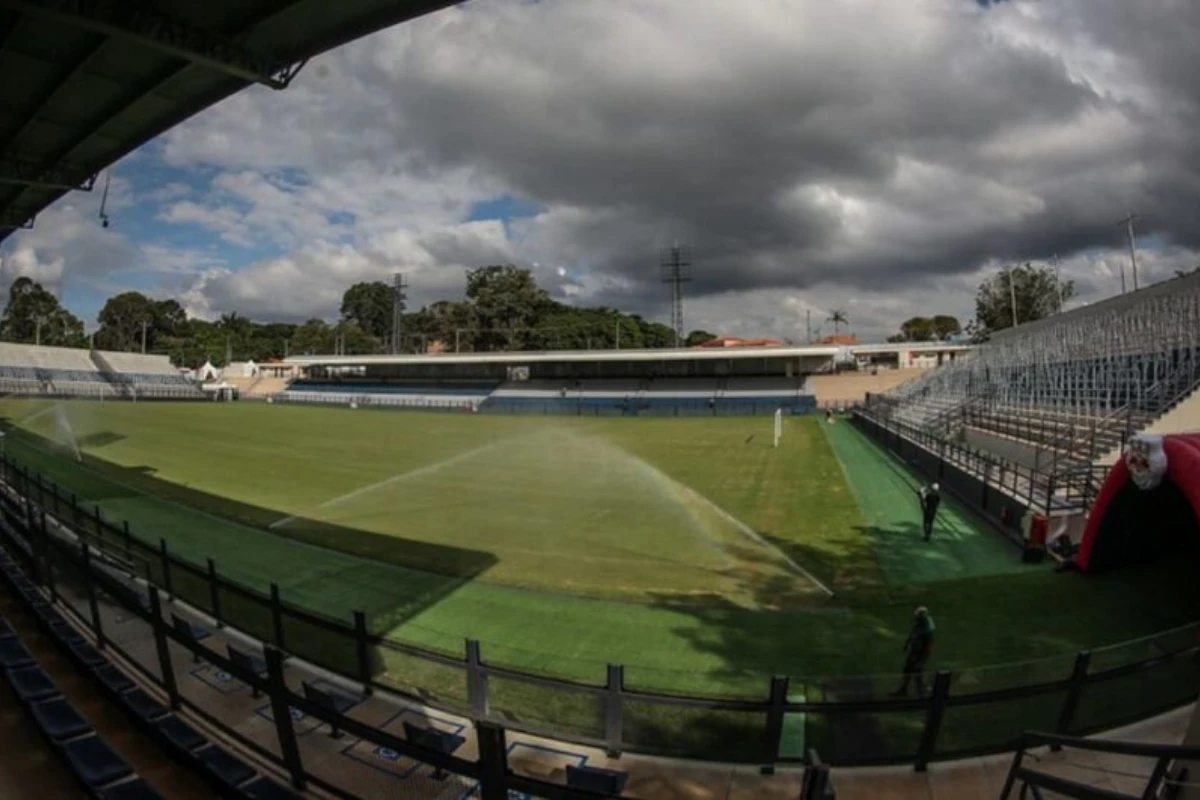 São Paulo x Athletico-PR: onde assistir ao vivo, escalações e arbitragem