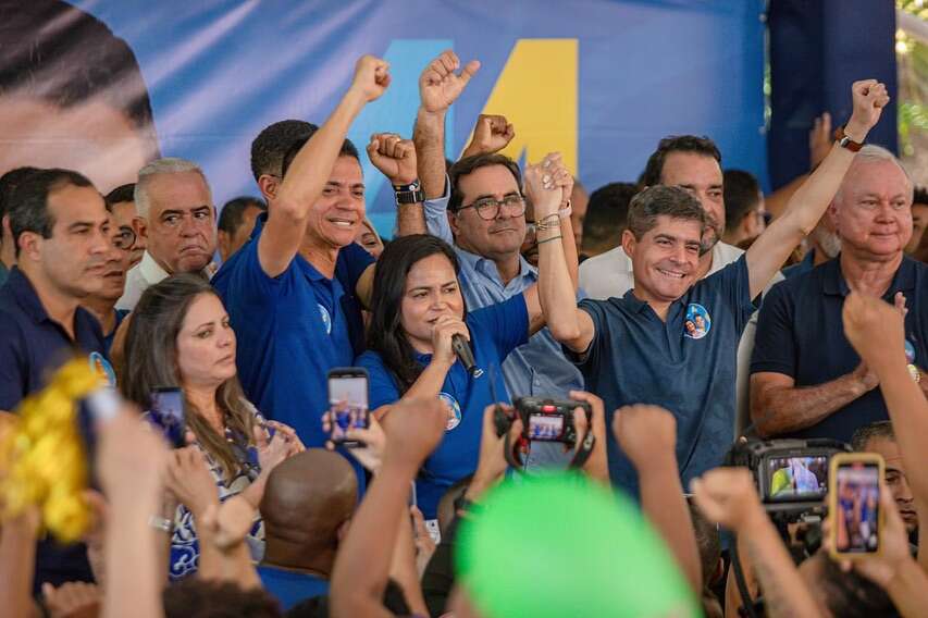 Desgaste de gestão e ascensão de liderança: como se deu a vitória de Débora em Lauro de Freitas