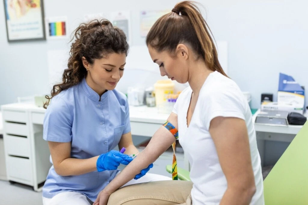 Junho Vermelho: quem doa sangue pode desenvolver deficiência de ferro?