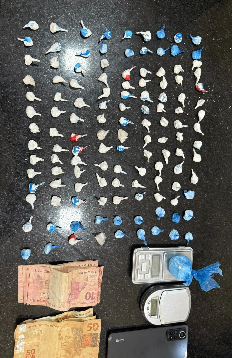 Polícia Militar prende homem com vasta quantidade de drogas em Eunápolis