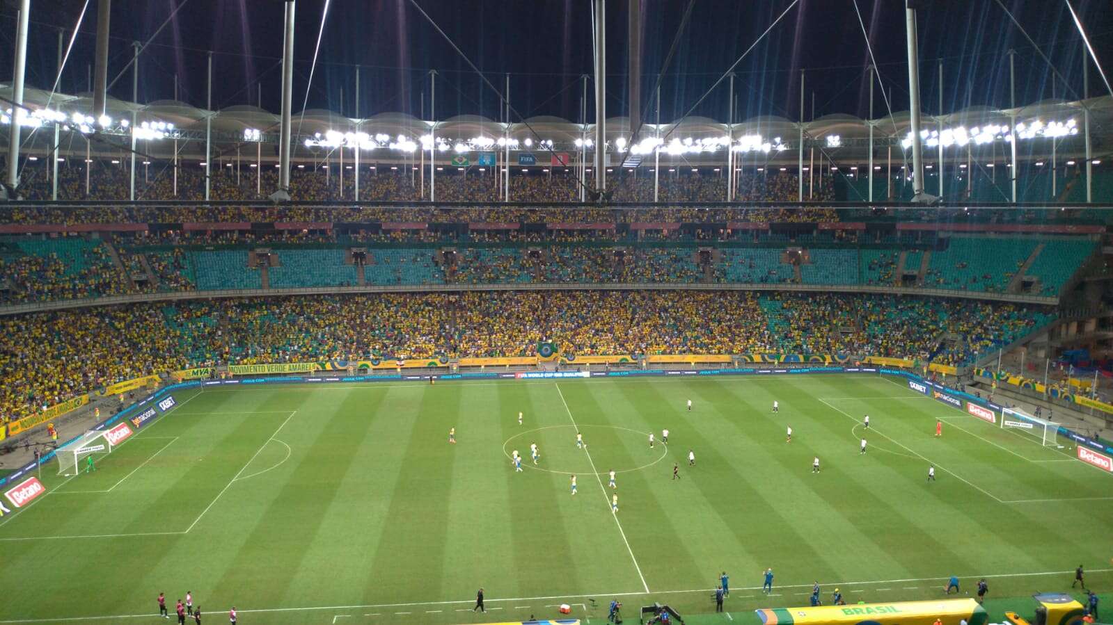 Ingresso caro afasta torcida e deixa setor da Fonte Nova vazio em jogo da Seleção