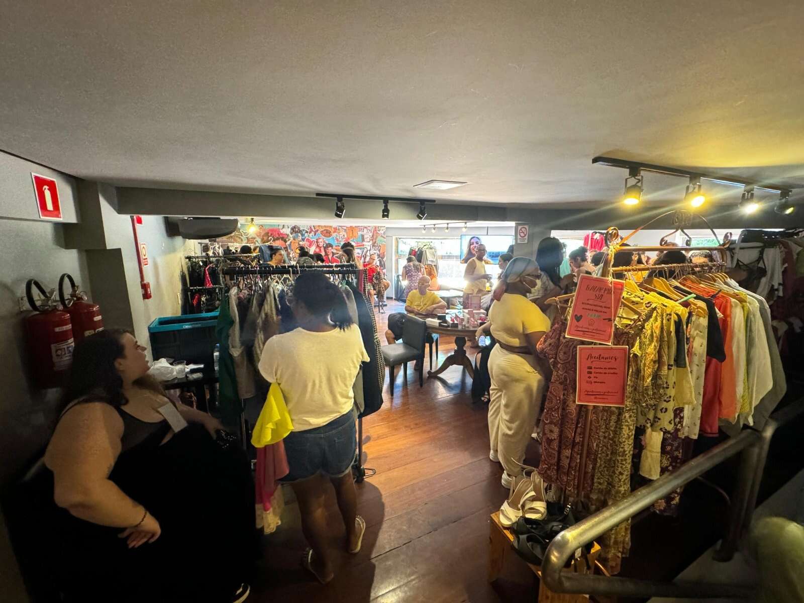 Bazar plus size terá roupas a partir de R$ 20 em Salvador