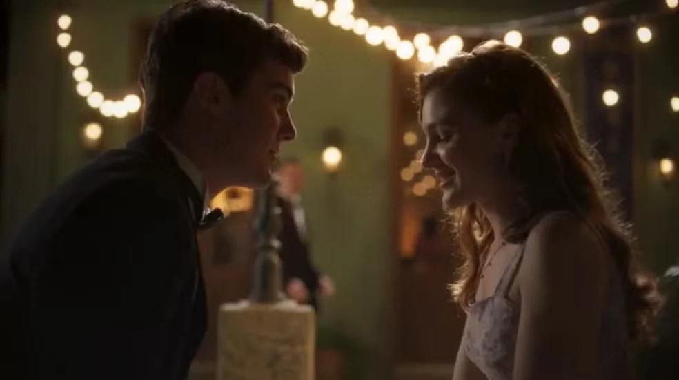 'Garota do Momento': Celeste é alvo de fofocas e Raimundo apressa casamento com Edu