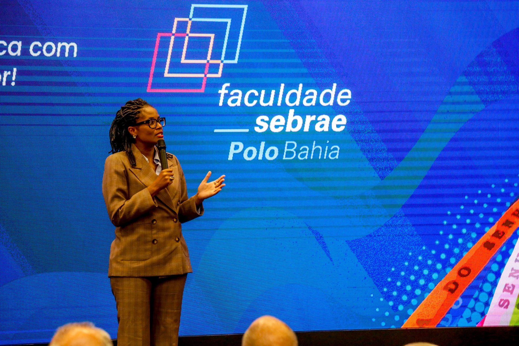 'O movimento negro não é homogêneo, nunca foi', diz Djamila Ribeiro sobre conceito de parditude