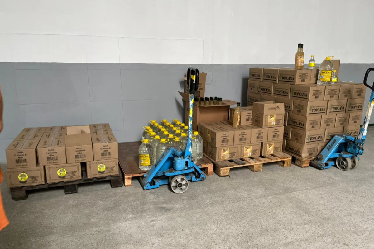 Metanol: primeiras amostras são recolhidas para análise em operação contra bebidas adulteradas