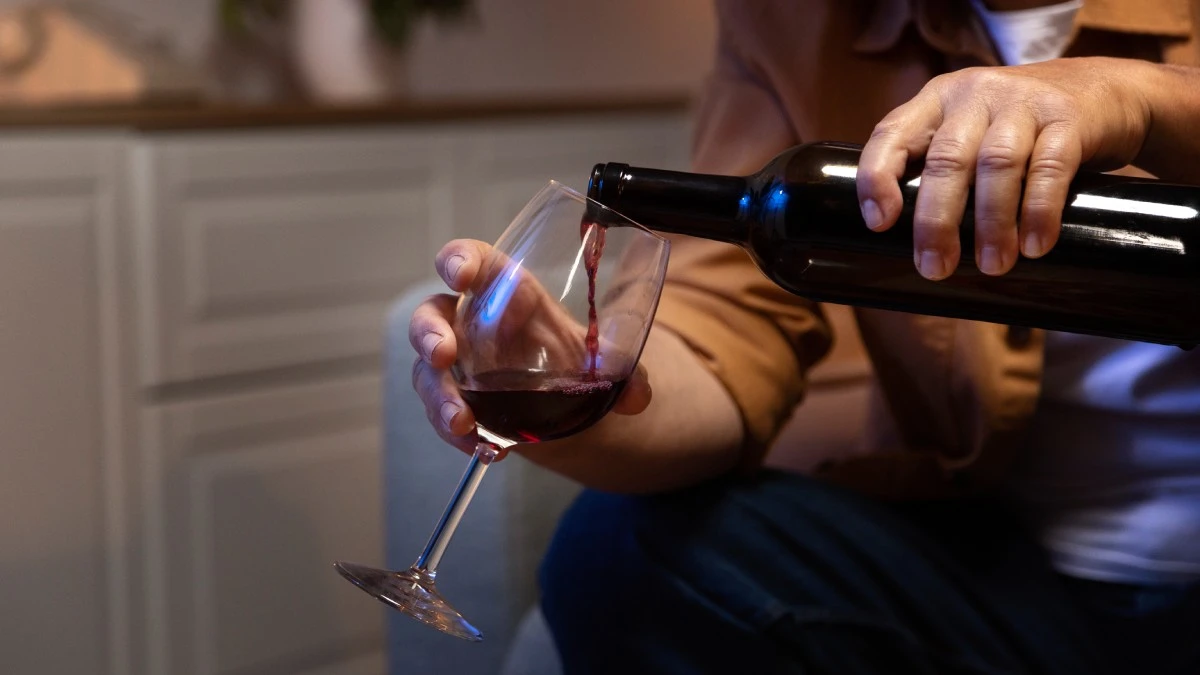 Tomar vinho todos os dias é seguro? Médicos revelam o que acontece com seu corpo