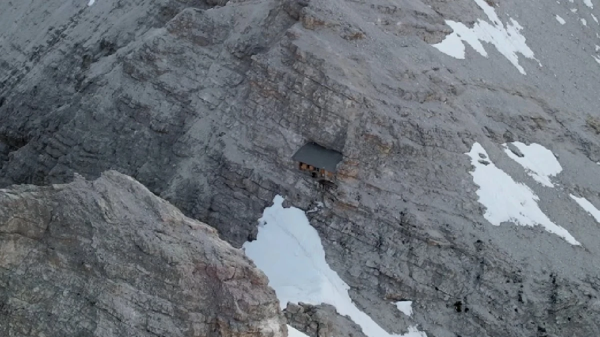 Conheça o mistério da casa suspensa que desafia a física a 3 mil metros de altitude