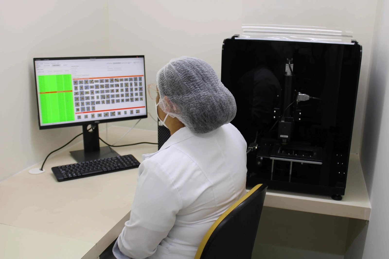 Laboratório na Bahia é o único do Nordeste a diagnosticar parasitas intestinais com ajuda da IA