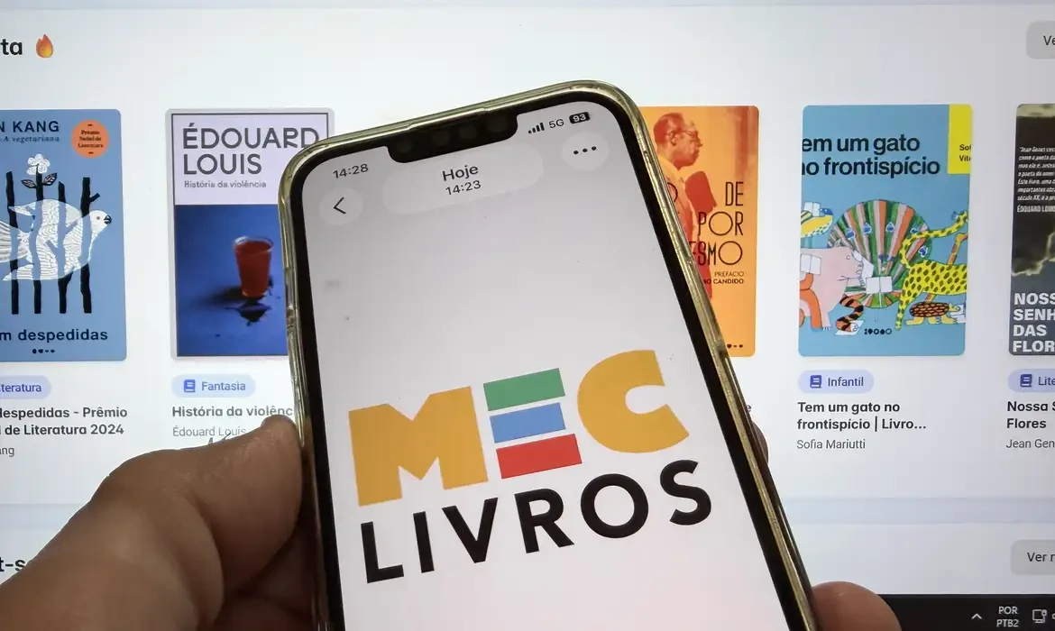 MEC define regras para escolher os livros da biblioteca digital; veja o que muda