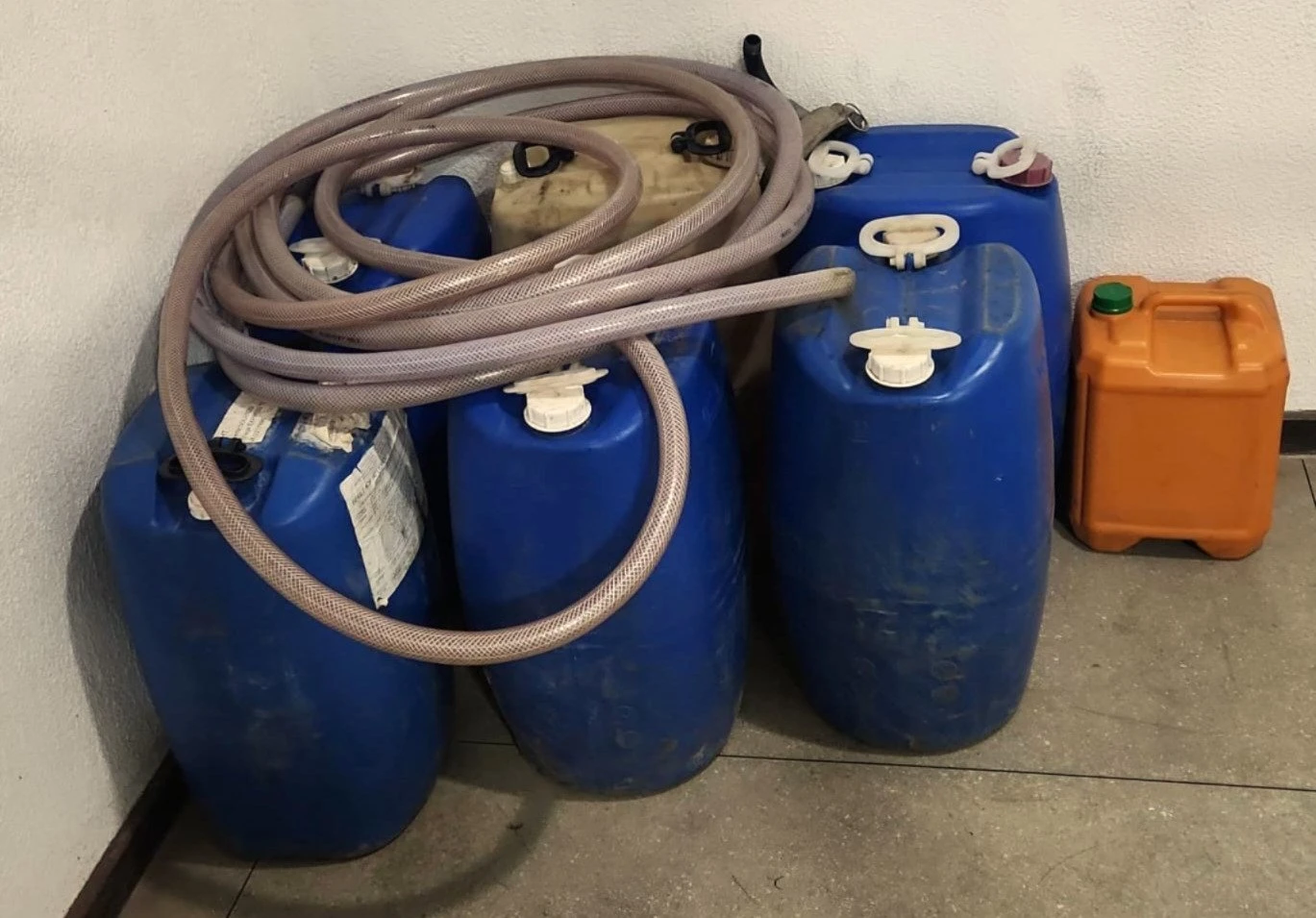 Polícia Civil recupera mais de 300 litros de combustíveis furtados no polo de Camaçari